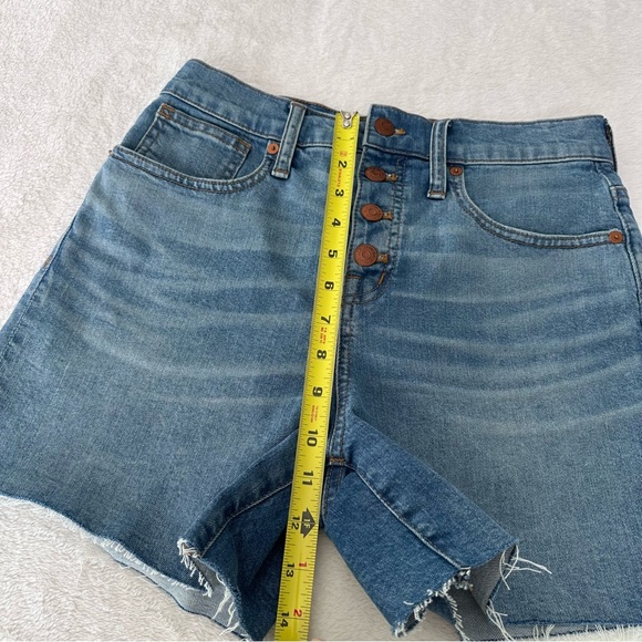 *SOLD* Madewell High-Rise Denim Shorts Button-Front Edition Size 26 - Picture 5 of 11